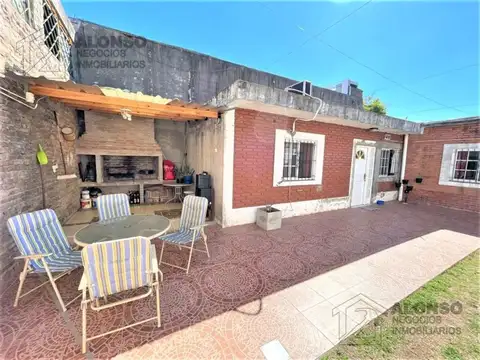Depto Tipo Casa en Venta en Lomas de Zamora, USD 69.000
