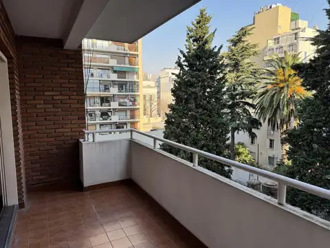 Departamento en Alquiler en Colegiales, $ 900.000