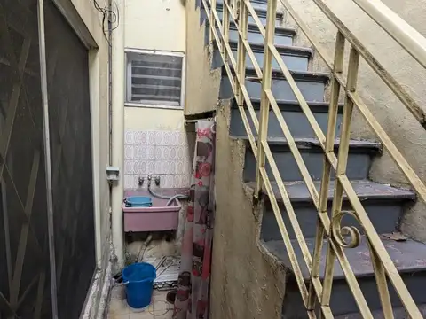 Casa 2 ambientes con 1 baño