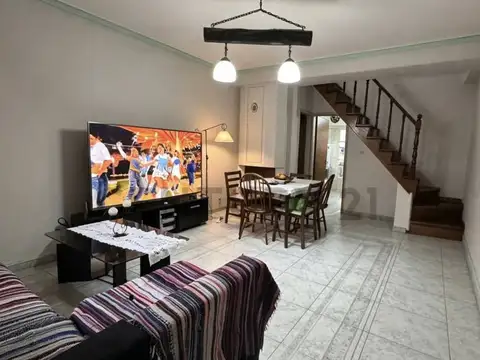 Félix Lynch Arribálzaga 4400, Piso 0