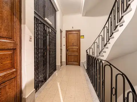 Oficina en Venta 60 años