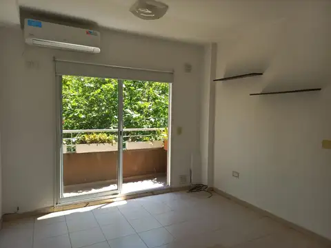 Av. Congreso 5000, Piso 4