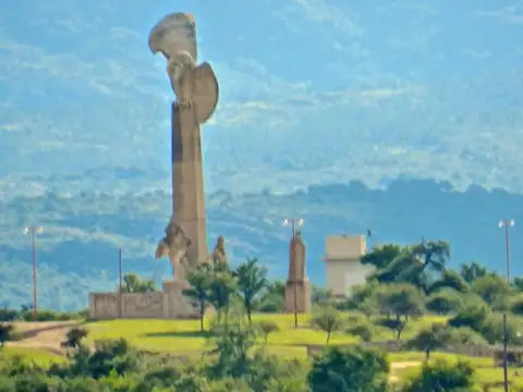 SE VENDE TERRENO EN ESTANCIA VIEJA