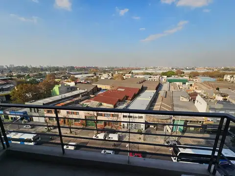 Hipolito Yrigoyen 1301 , Piso 7