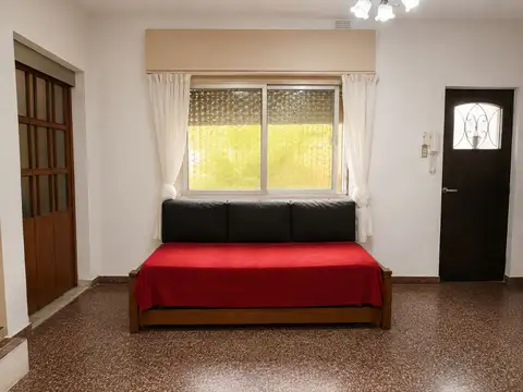 Depto Tipo Casa en Venta 58 años