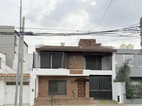 Casa en lote propio  jardin garage 3 dormitorios 3 baños