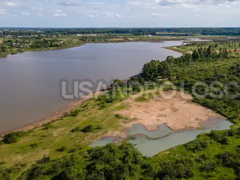 Terreno en Venta en Federación, USD 115.000