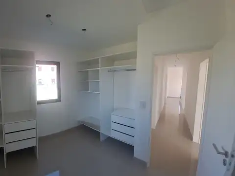 Casa en Venta en Pilar Del Este, USD 180.000