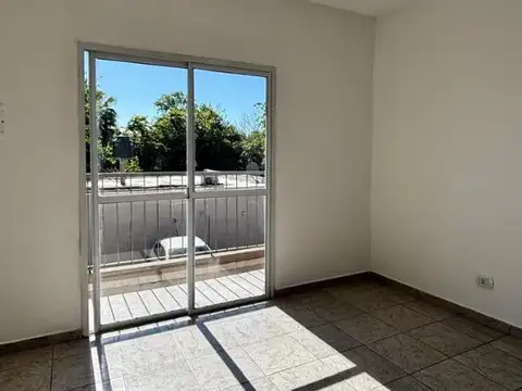 ALQUILER DPTO 2 AMB CON COCHERA PLATANOS