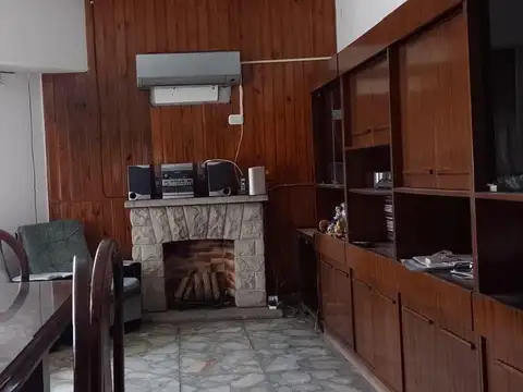 CASA AMERICANA EN VENTA– RAMOS MEJIA