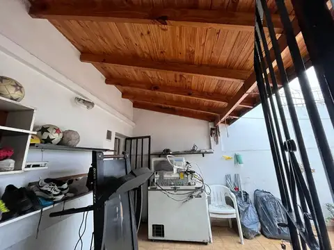 Depto Tipo Casa en Venta 50 años