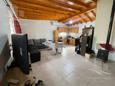 Casa 2 ambientes con 1 baño