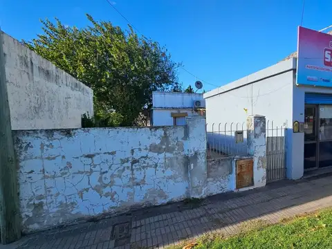 VENTA CASA 2 DORMITORIOS Y LOCAL RAMALLO PUEBLO