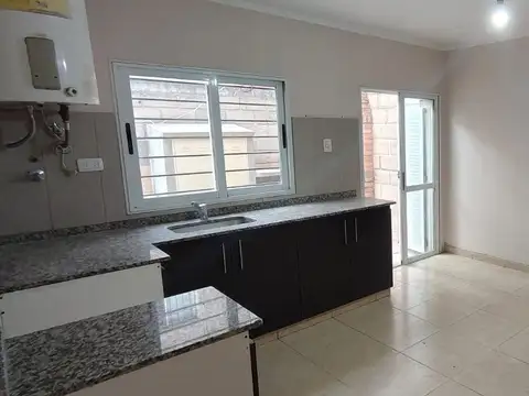 Casa en Venta en San Fdo del Valle de Catamarca, USD 79.000