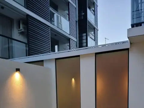 Venta de monoambiente a estrenar en La Blanqueada con patio de uso exclusivo