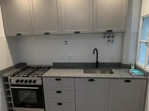 Depto Tipo Casa en Venta en Caballito, USD 119.000