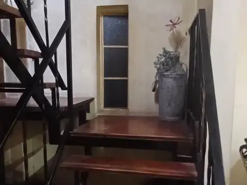 Depto Tipo Casa 4 ambientes con 1 baño