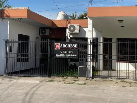 P.H TIPO CASA TODO EN  PLANTA BAJA.-