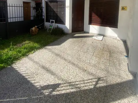 Depto Tipo Casa en Venta de 3 ambientes