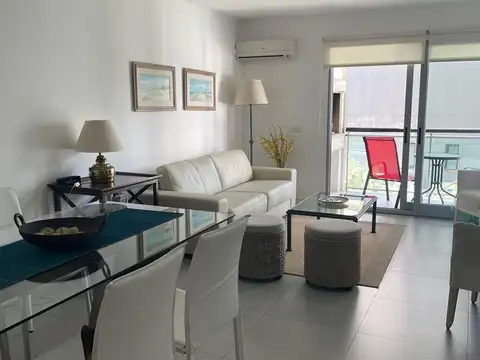 Apartamento en venta c/ cochera en La Pastora