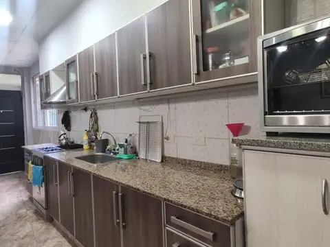 Depto Tipo Casa en Venta de 3 ambientes