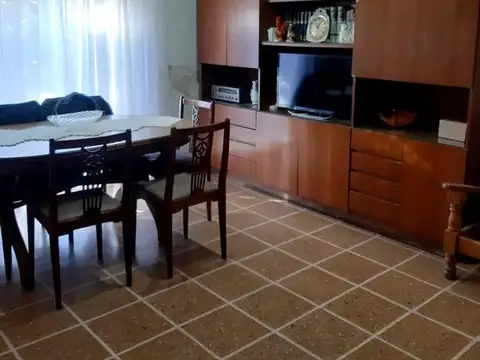 Depto Tipo Casa en Alquiler de 2 dormitorios