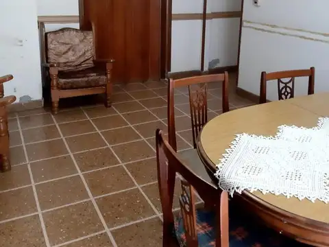 Depto Tipo Casa en Alquiler en Martinez, $ 1.400.000