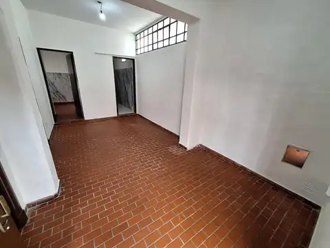 Depto Tipo Casa en Alquiler de 3 ambientes