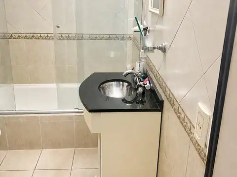 Pacheco 2800, Piso 2