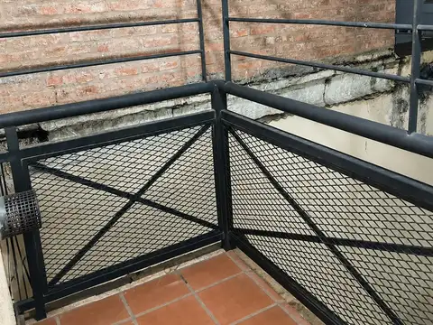 monoambiente frente balcon con cochera