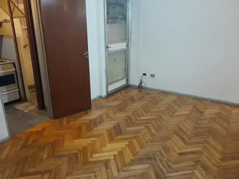 DEPARTAMENTO DE DOS AMBIENTES. EXCELENTE UBICACIÓN