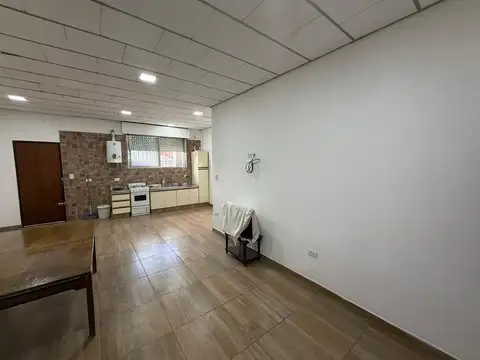 Local en Venta en Jose Leon Suarez, USD 85.000