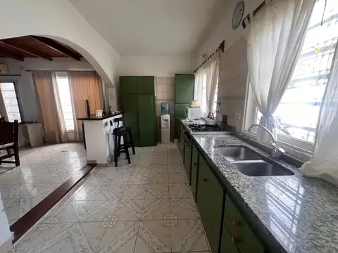 Depto Tipo Casa en Venta de 5 ambientes