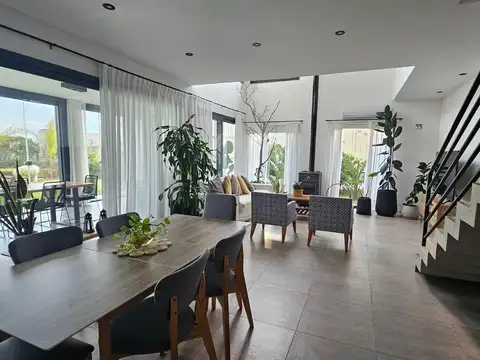 Casa en Venta en Puertos - Barrio Ceibos, USD 458.000