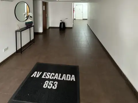 Avenida Escalada 800, Piso 7