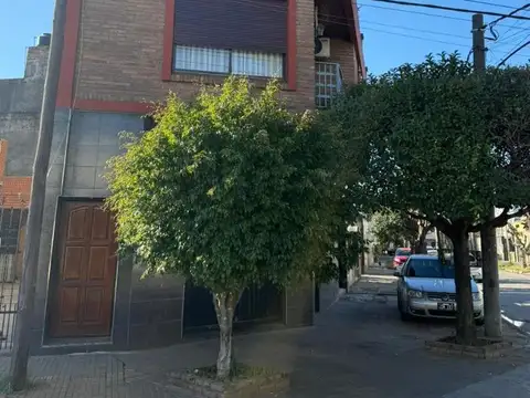 Venta PH 3 Ambientes con terraza + Garage/Taller!