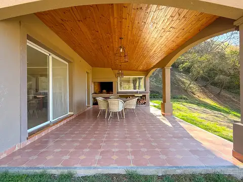 Casa en Venta con 1 cochera