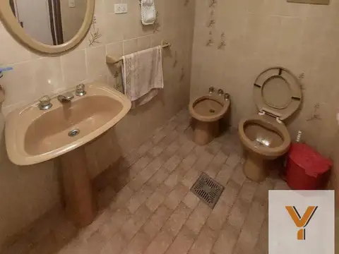 Casa en venta - 2 Dormitorios 1 Baño - Ensenada