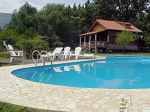 Casa 2 ambientes con 1 baño