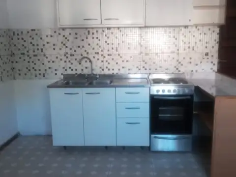 Depto Tipo Casa 2 ambientes con 1 baño