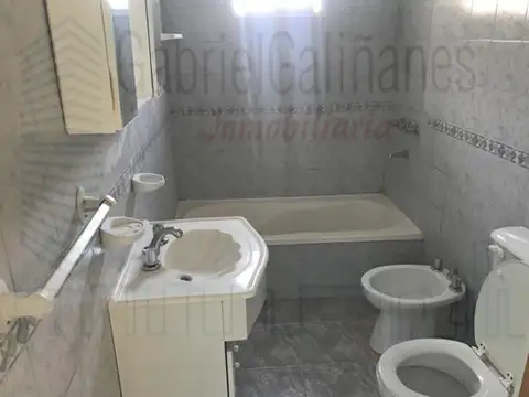 ALQUILA DEPARTAMENTO  2 amb. EXcelente ubicación. Berazategui