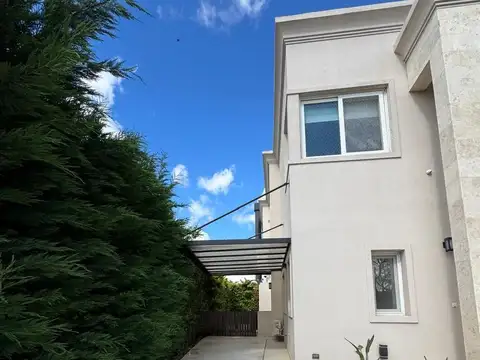 Casa 6 ambientes con 6 baños