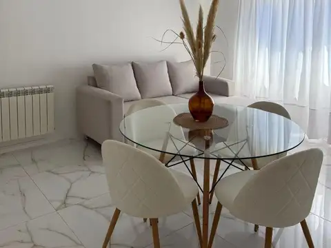 3 AMBIENTES CON ESCRITORIO