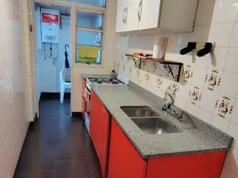 VENTA 2 AMBIENTES EN VILLA CRESPO SOBRE AV. CORRIENTES!