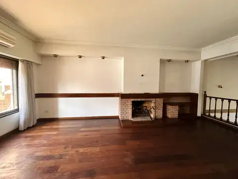 Depto Tipo Casa en Alquiler con 4 cocheras