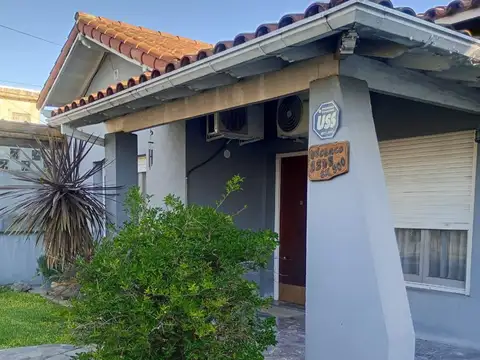 Casa 3 ambientes con 2 baños