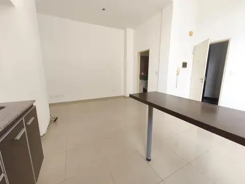 Departamento en Alquiler en Villa Ballester, $ 438.000