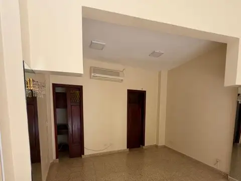 Local en Alquiler en San Telmo, $ 800.000