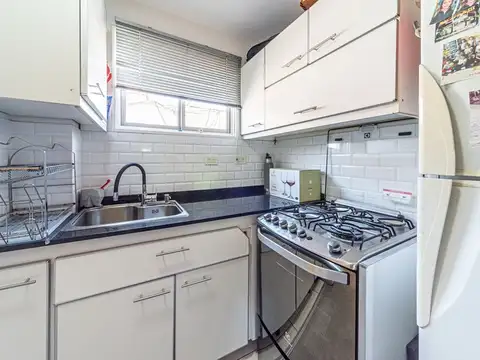 DEPARTAMENTO 4 AMB MAS ESCRIT VENTA FLORES COCHERA
