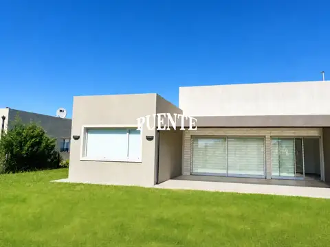 Casa en Venta en Canning, USD 245.000
